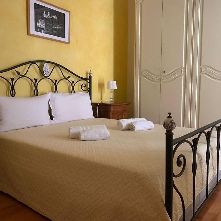 Mela'S House Apartments Cefalu Exterior photo